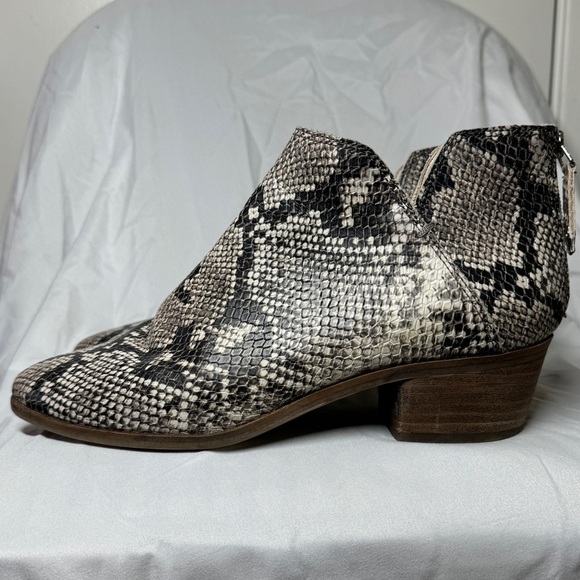 Dolce Vita Karsen Reptile Snakeskin Black Grey Cream Cut Out Heeled Booties 9 - Picture 3 of 14